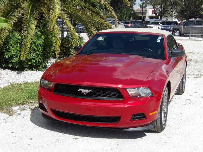 Used 2012 Ford Mustang V6 with VIN 1ZVBP8EM5C5286124 for sale in Fort Myers, FL