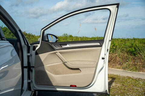 2017 Volkswagen Golf Alltrack TSI S 4Motion