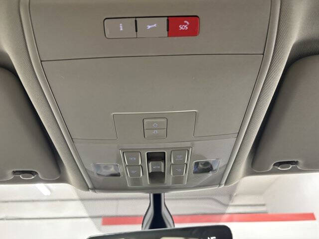 2022 Volkswagen Atlas SE