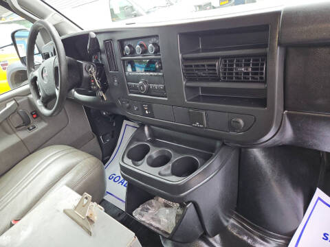 2016 GMC Savana 3500