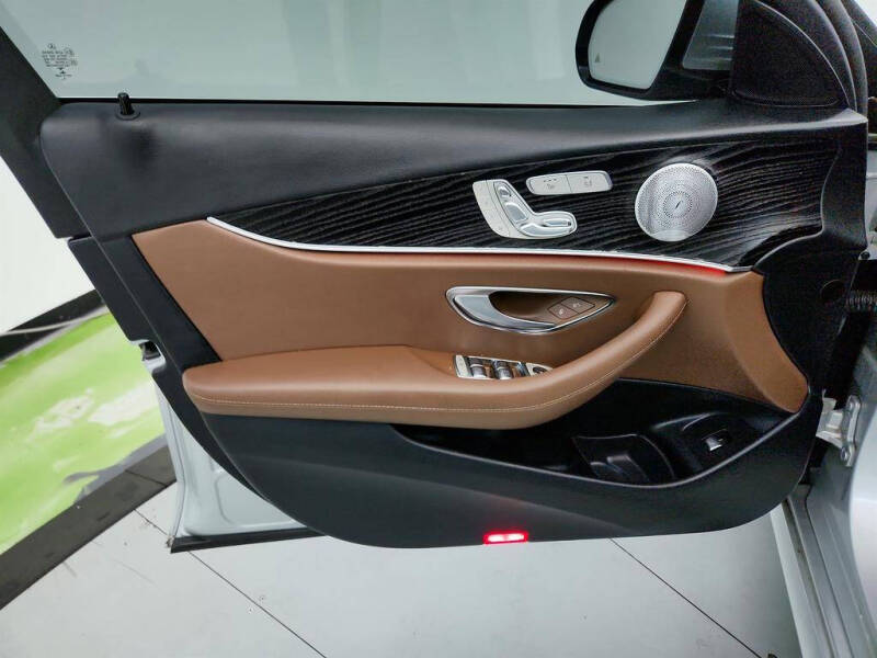 2019 Mercedes-Benz E-Class E 300