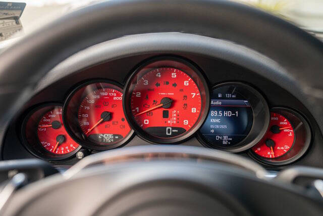 2014 Porsche 911 17