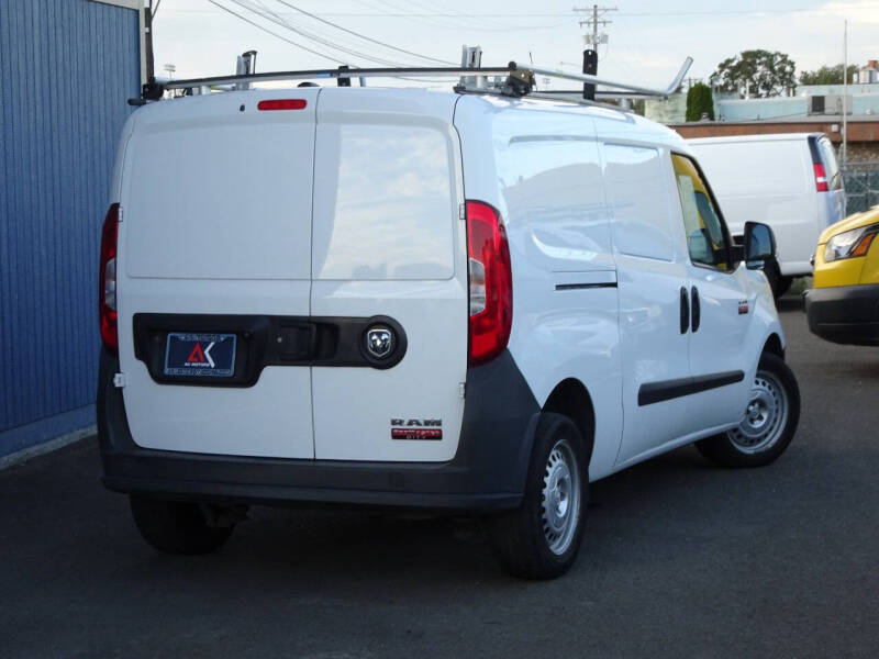 2018 RAM Promaster City Tradesman photo 10