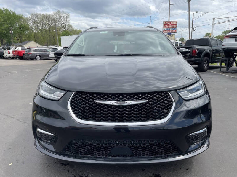 2022 Chrysler Pacifica Touring L