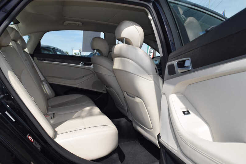 2015 Hyundai Genesis