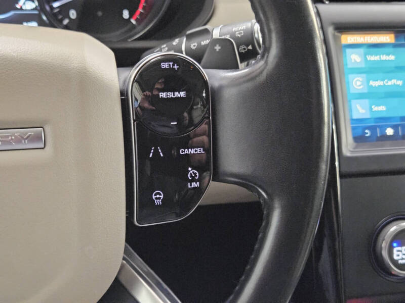 2020 Land Rover Discovery SE