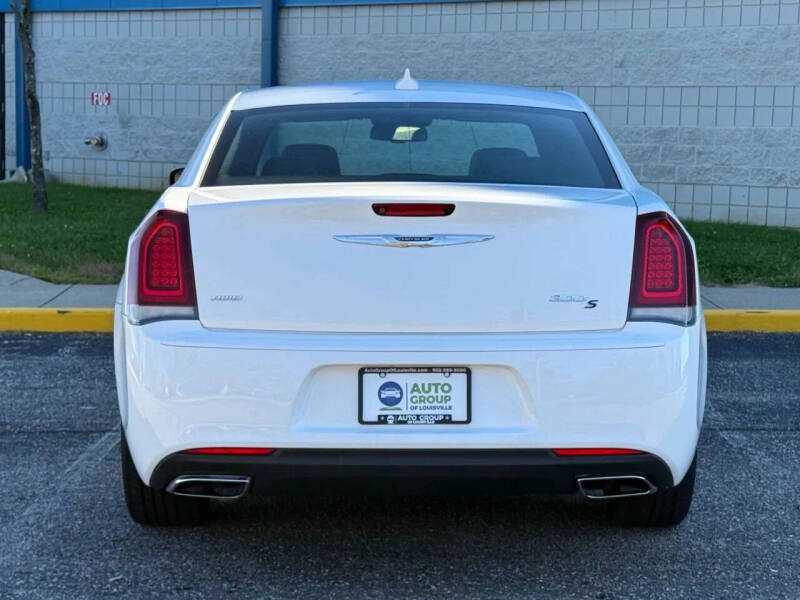 2015 Chrysler 300 S