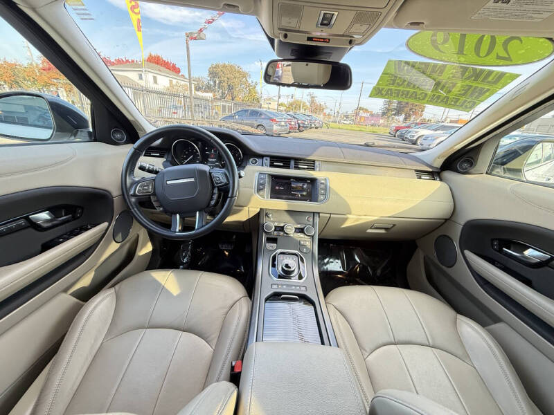 2019 Land Rover Range Rover Evoque SE Premium