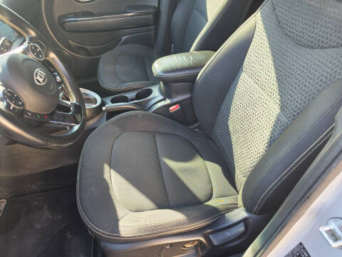 2014 Kia Soul +