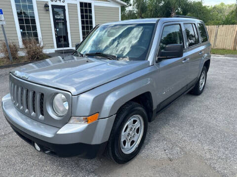 2017 Jeep Patriot for sale at CLEAR SKY AUTO GROUP LLC in Land O Lakes FL