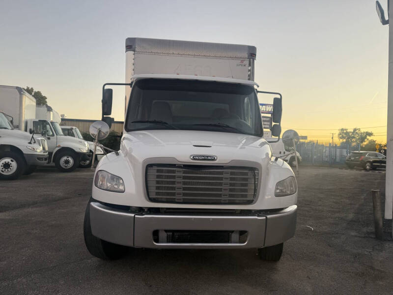 2018 Freightliner M2 106