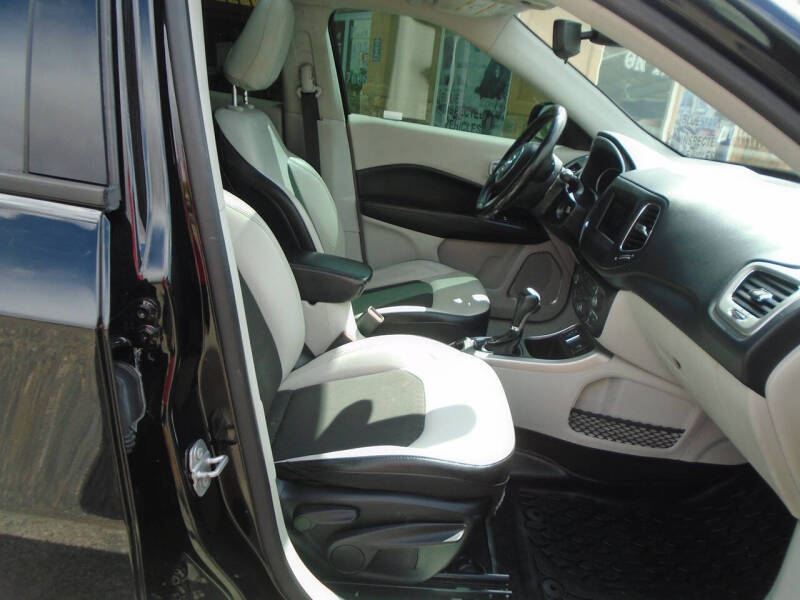 2019 Jeep Compass Sun and Wheel Edition