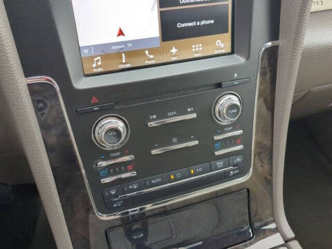 2017 Lincoln Navigator Select