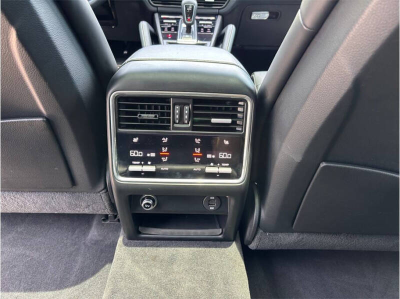 2019 Porsche Cayenne S