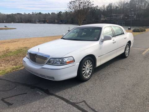 2003 Lincoln Town Car for sale at Village Wholesale in Hot Springs Village AR