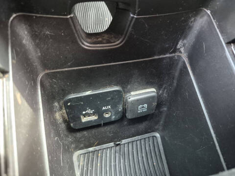 2016 Chrysler 200 LX