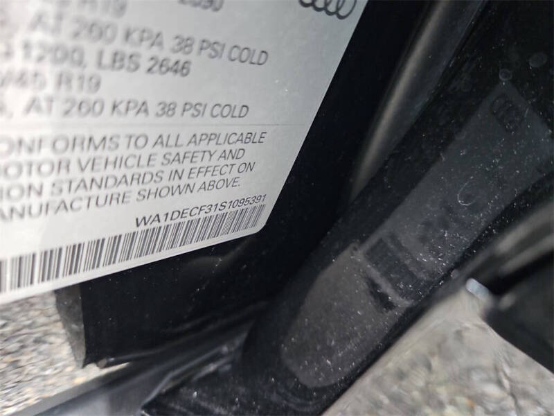 2025 Audi Q3 quattro S line Premium 45 TFSI