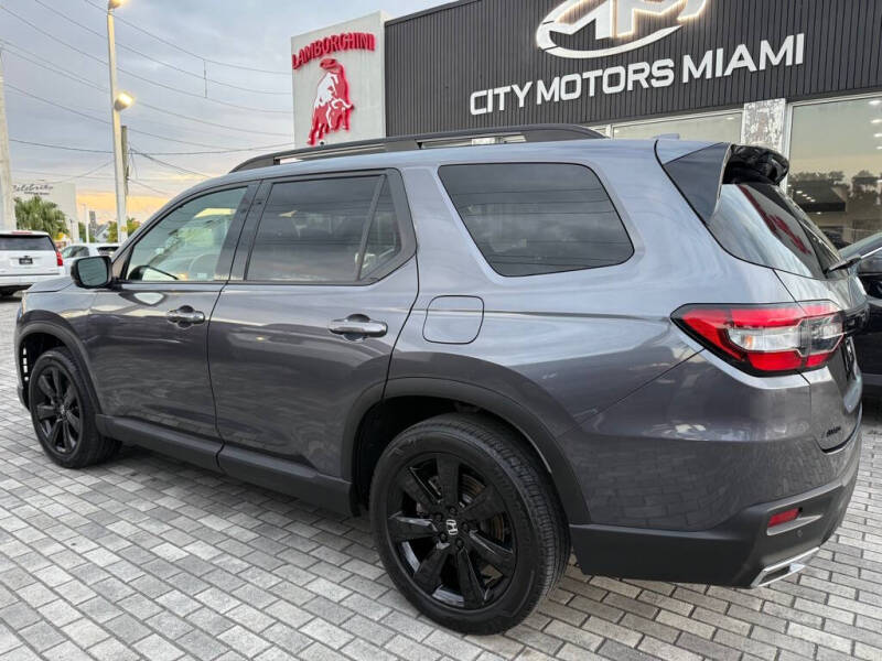 2025 Honda Pilot Black Edition