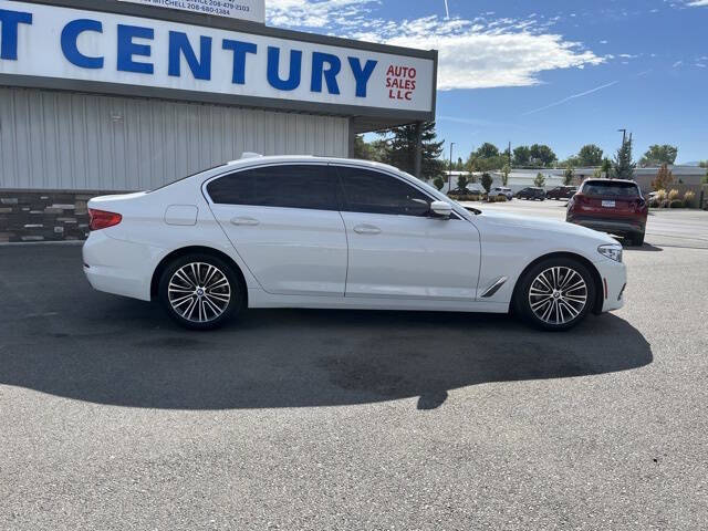 2017 BMW 5 Series 530i