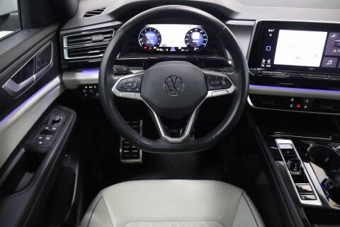 2024 Volkswagen Atlas Cross Sport SEL Premium R-Line 4Motion