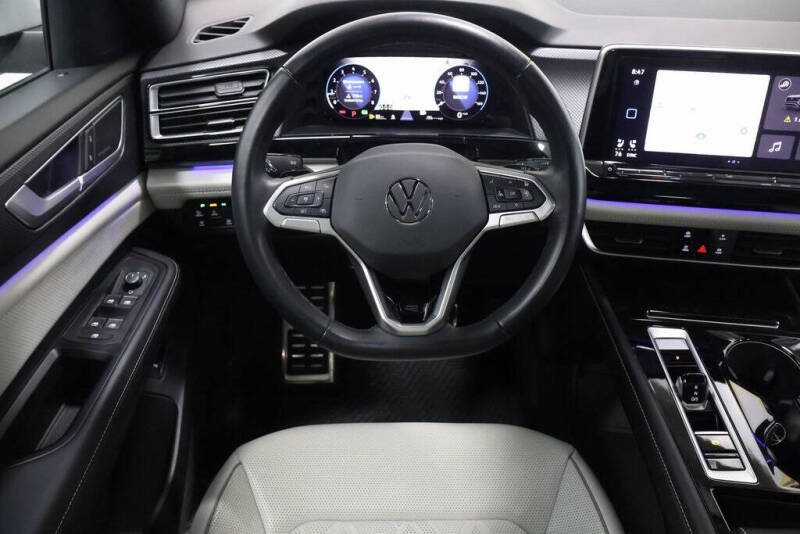 2024 Volkswagen Atlas Cross Sport SEL Premium R-Line 4Motion