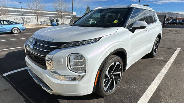 2024 Mitsubishi Outlander SEL