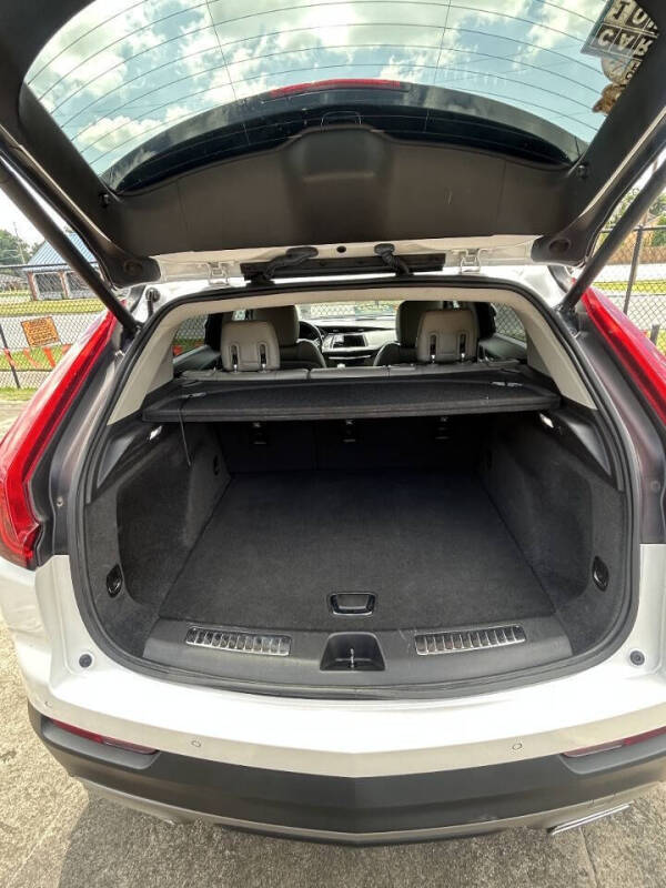 2020 Cadillac XT4 Premium Luxury