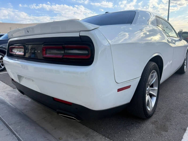 2021 Dodge Challenger SXT