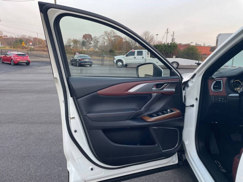 2017 Mazda CX-9 Signature