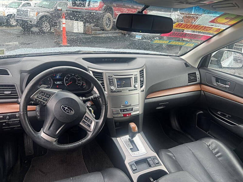 2013 Subaru Outback 2.5i Limited