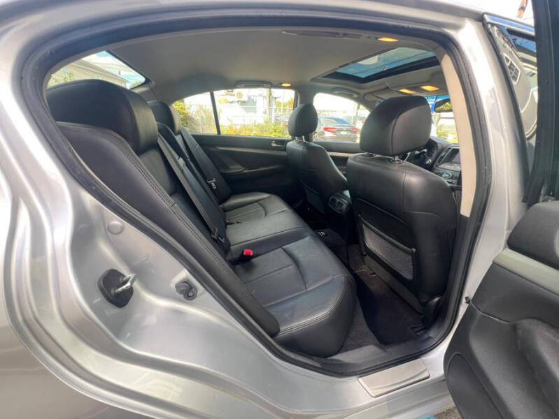 2011 Infiniti G25 Sedan x