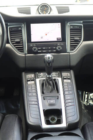 2017 Porsche Macan S