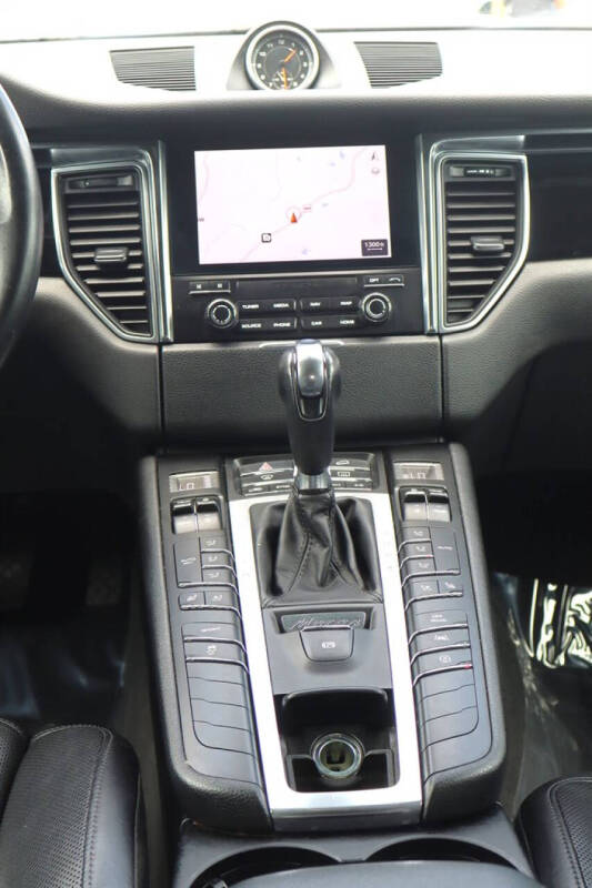 2017 Porsche Macan S