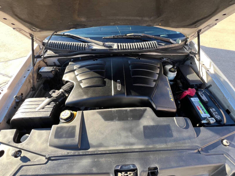 2005 Lincoln Aviator Luxury