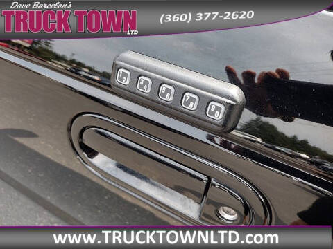 2004 Ford Thunderbird Deluxe