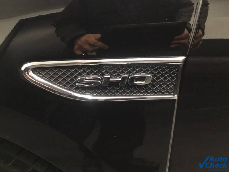 2017 Ford Taurus SHO