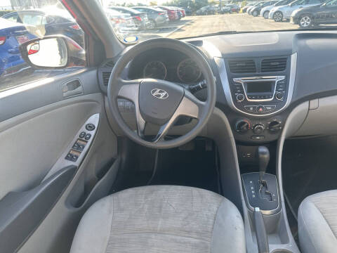 2015 Hyundai Accent GLS