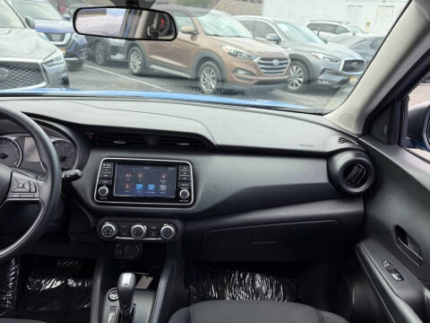 2023 Nissan Kicks S