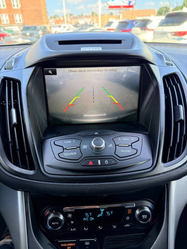 2015 Ford Escape SE