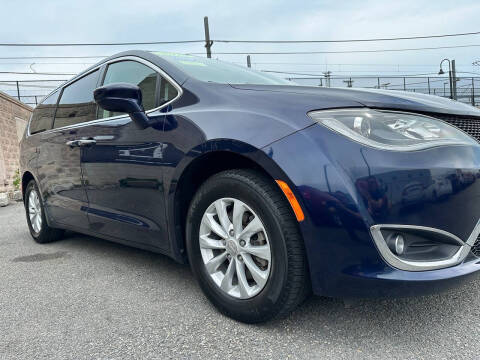 2019 Chrysler Pacifica Touring Plus