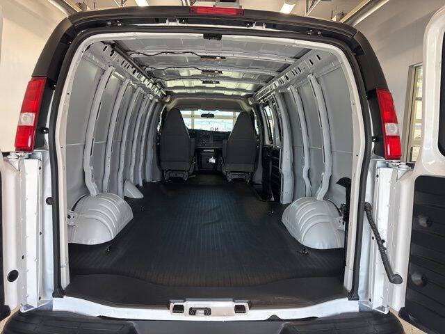 2026 Chevrolet Express 3500