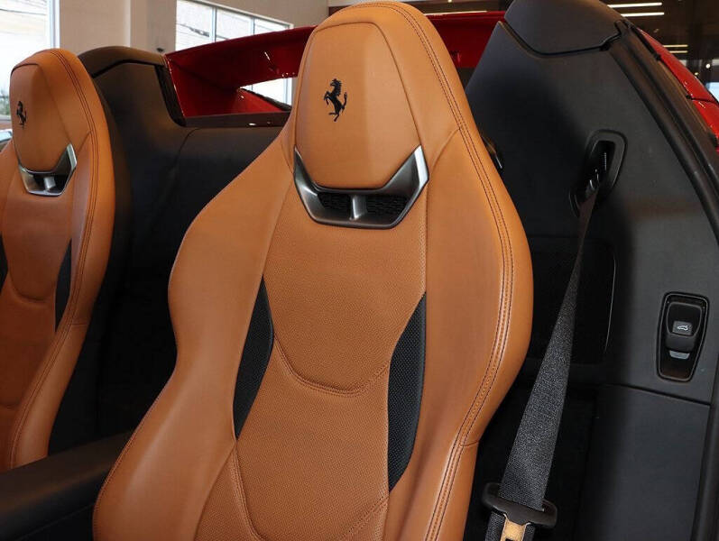 2024 Ferrari 296 GTS