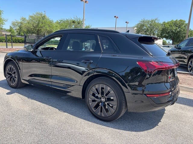 2024 Audi Q8 e-tron 6