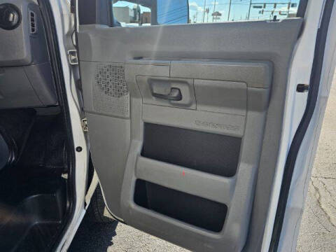 2017 Ford E-Series E-450 SD