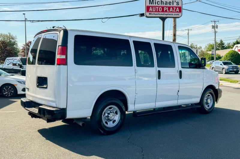 2018 Chevrolet Express LS 2500