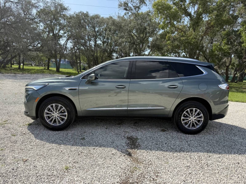 2023 Buick Enclave Essence