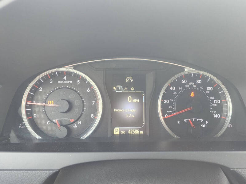 2015 Toyota Camry SE