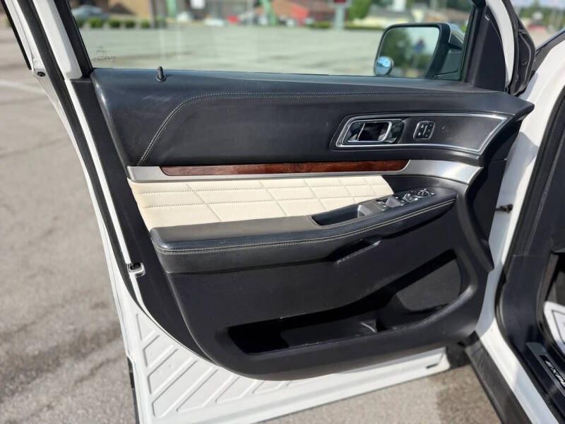 2016 Ford Explorer Platinum