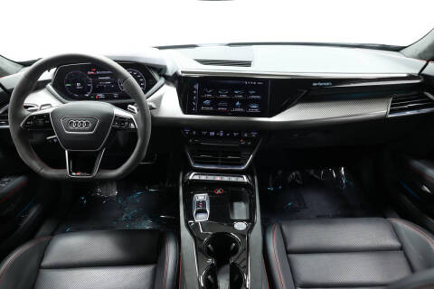 2022 Audi RS e-tron GT quattro