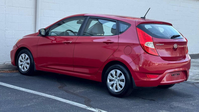 2016 Hyundai Accent SE